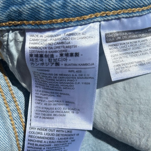 Sz-28-Levi’s 501 button fly distressed denim skirt - Picture 8 of 11